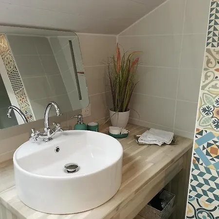 Etche Arguinia Hotes Et Bed & Breakfast Montory